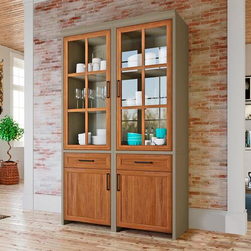 Cristaleira em MDF Nesher Camponesa com 4 Portas, 10 Prateleiras e 2 Gavetas - Fendi/Freijo