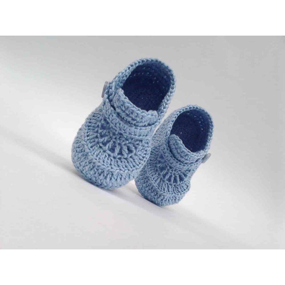 A444 Sapatinho de croche para bebe masculino azul bebe com correia de  fechar | Extra