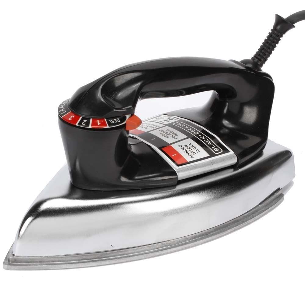 Ferro de Passar Black Decker VFA Tradicional Seco Preto