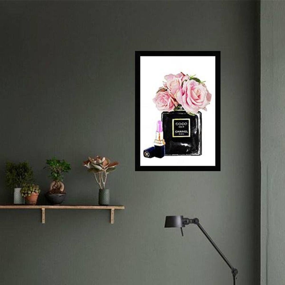 Quadro Decorativo Coco Chanel com Flores e Batom