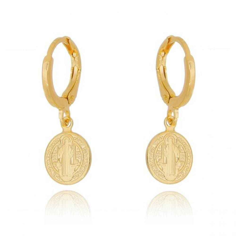 Brinco De Argola com Pingente de São Bento Banhado a Ouro