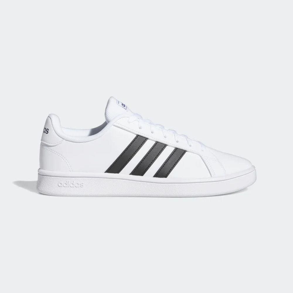 tenis da adidas preto e branco