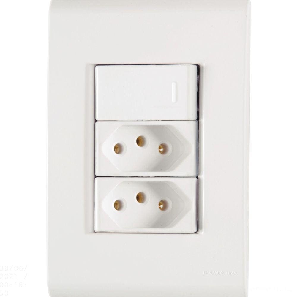 Conjunto 4x2 com 1 Interruptor Simples 10 A 250 V e 2 Tomadas 2P+T 10 A 250 V Tramontina Liz Branco Tramontina