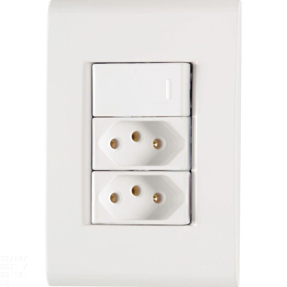 Conjunto 4x2 com 1 Interruptor Simples 10 A 250 V e 2 Tomadas 2P+T 20 A 250 V Tramontina Liz Branco Tramontina