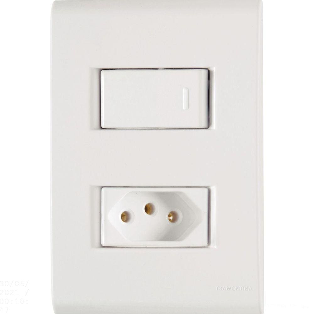 Conjunto 4x2 com 1 Interruptor Simples 10 A 250 V e 1 Tomada 2P+T 10 A 250 V Tramontina Liz Branco Tramontina