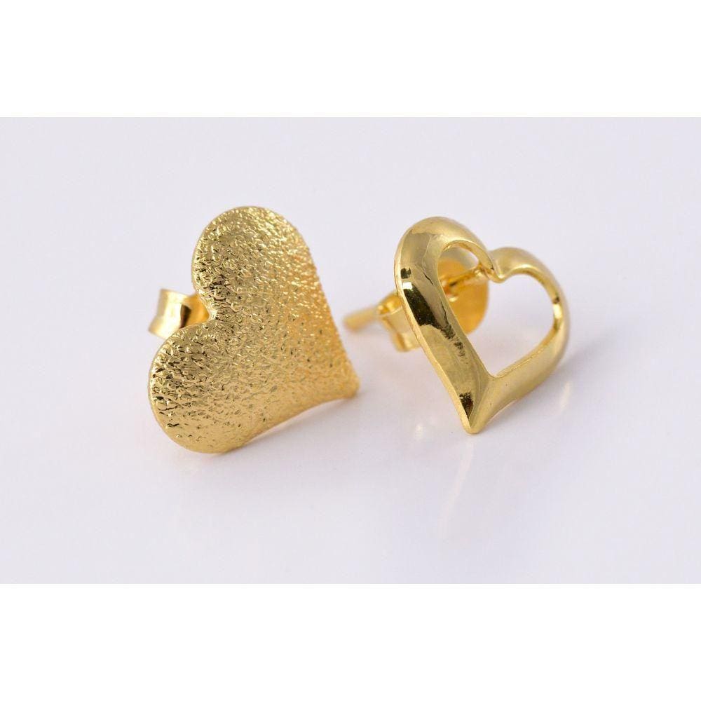 Brinco Pequeno Com Coração Trabalhado Folheado