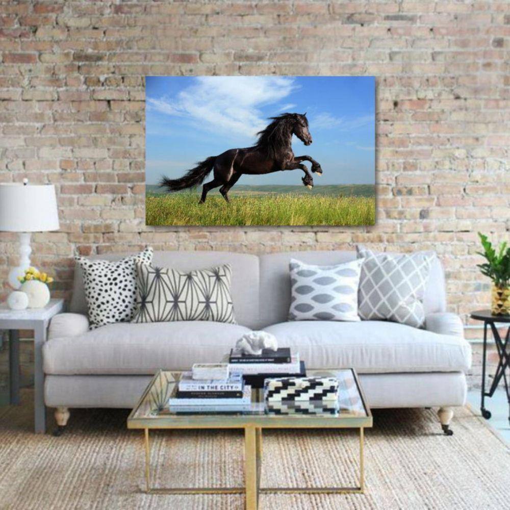Quadro decorativo Cavalo Preto no Campo Pulando