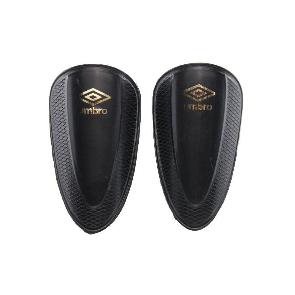 Caneleira Umbro Protection Preto - Adulto