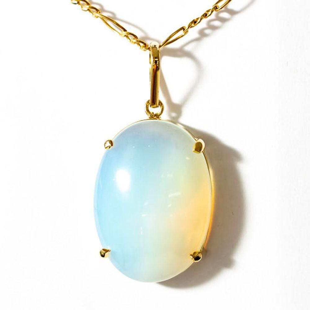 Colar Cabochao Pedra da Lua Opalina Montagem Garra Dourado