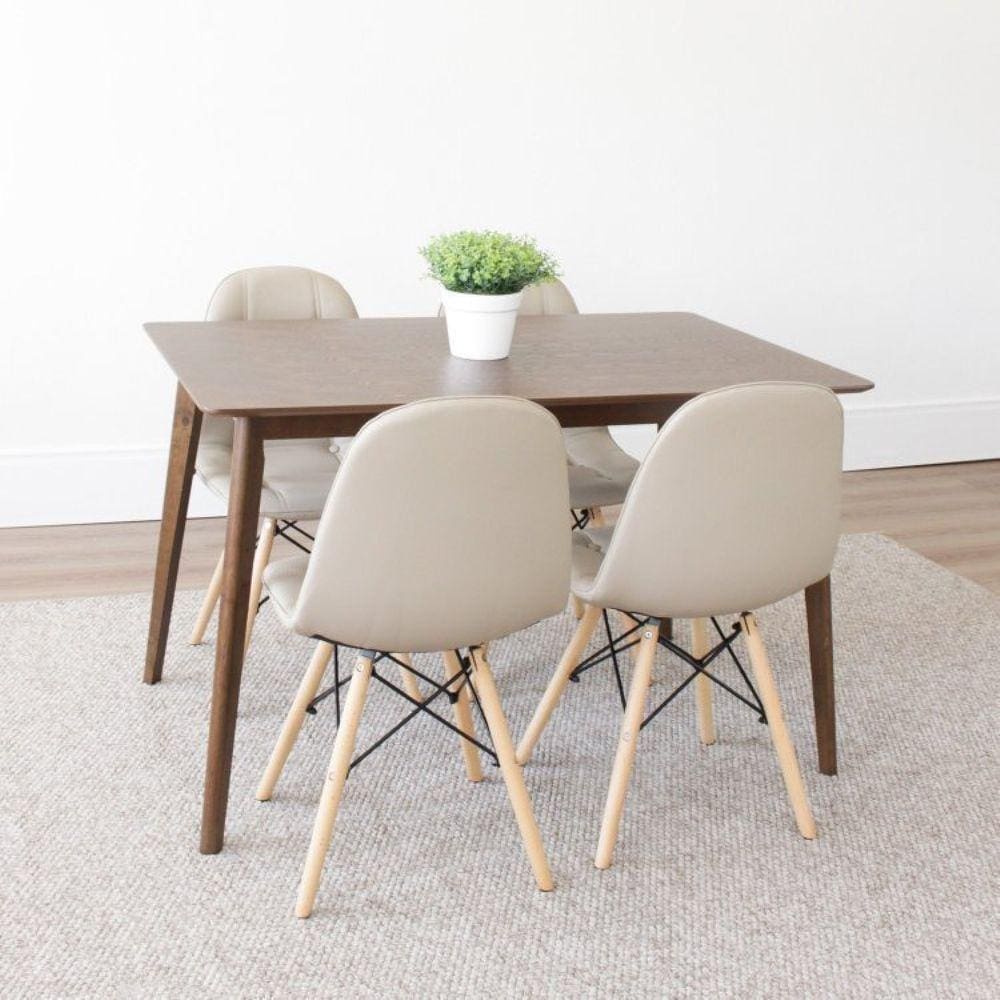 Conjunto Sala de Jantar Mesa Finlândia 120x75cm com 4 Cadeiras Eiffel Botonê Rivatti Nude
