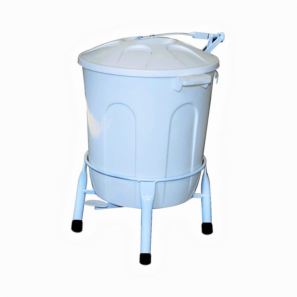 Lixeira Plástica com Suporte Pedal em Aço Branca 50 Litros