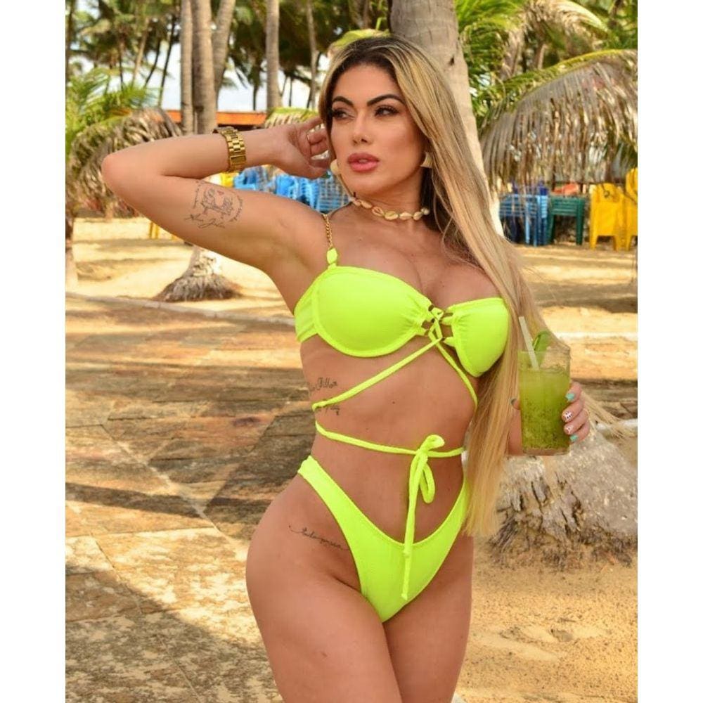 Biquini correntinha com bojo com calcinha fio dental