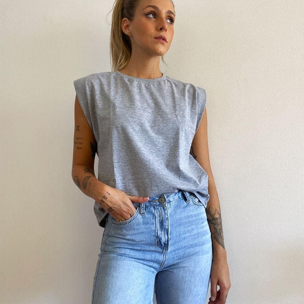 Camiseta Aveloz Feminina Muscle Tee Cinza