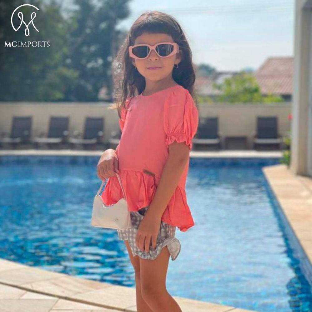 Conjunto Infantil Menina Shorts Xadrez e Blusa Salmão Menina