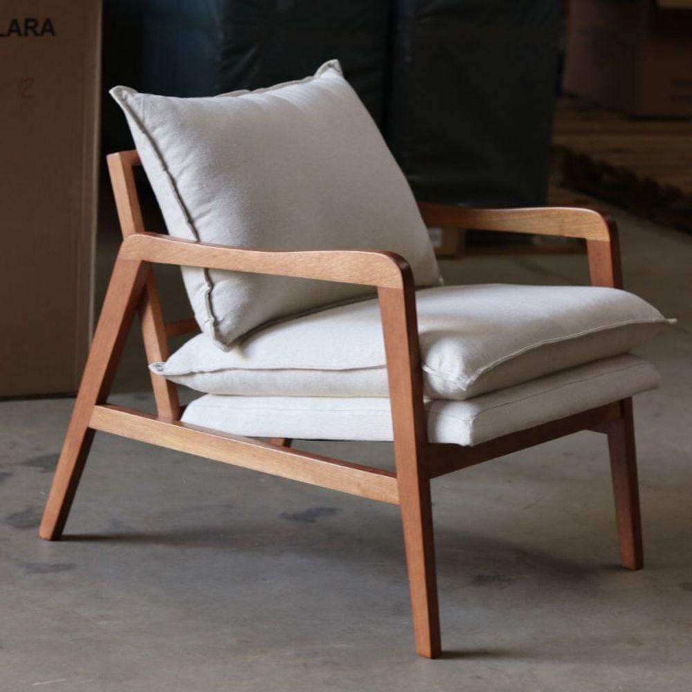 Poltrona decorativa para sala madeira maciça - Dila - Bianchi Móveis