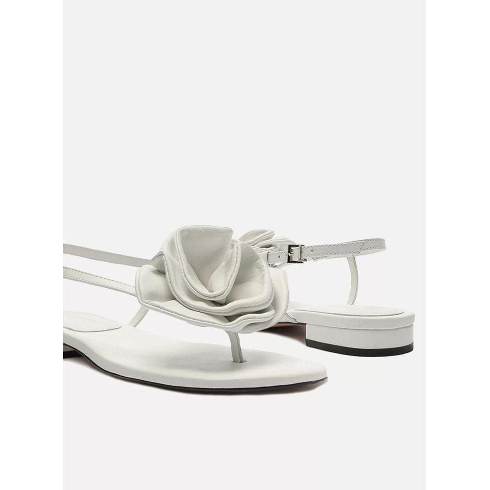 Sandália Branca Couro Salto Baixo Slim Flor Arezzo Feminino