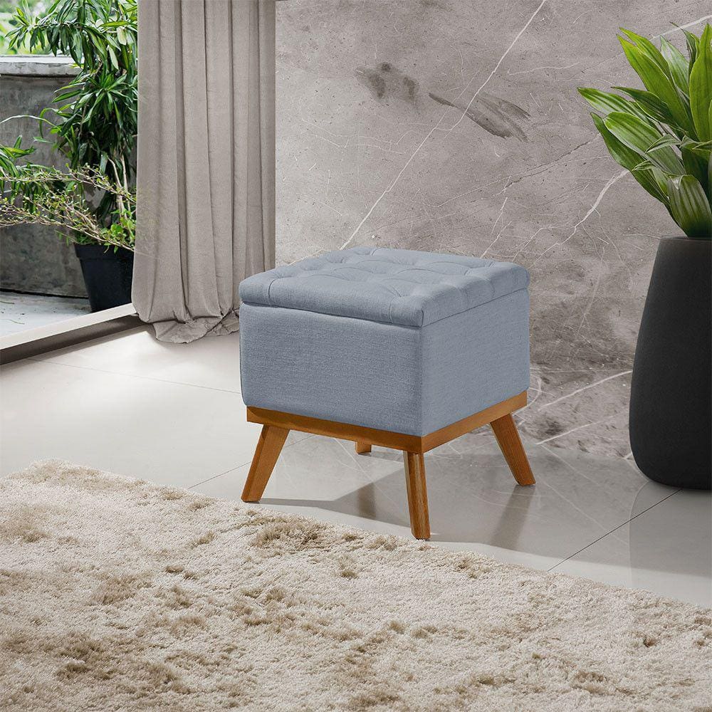Puff Capitone com Base Madeira D26 Soft Linho Sofatec