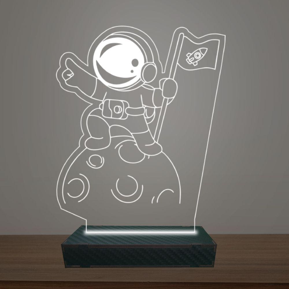 Luminária Led 3d Astronauta na Lua Abajur Luxo