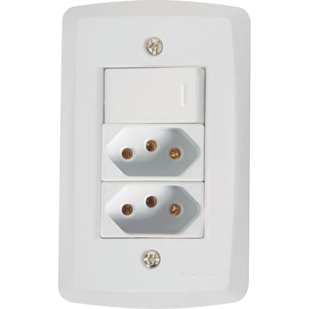 Conjunto 4x2 Com 1 Interruptor Simples 10 A 250 V E 2 Tomadas 2p+t 20 A 250 V Lux2 Branco