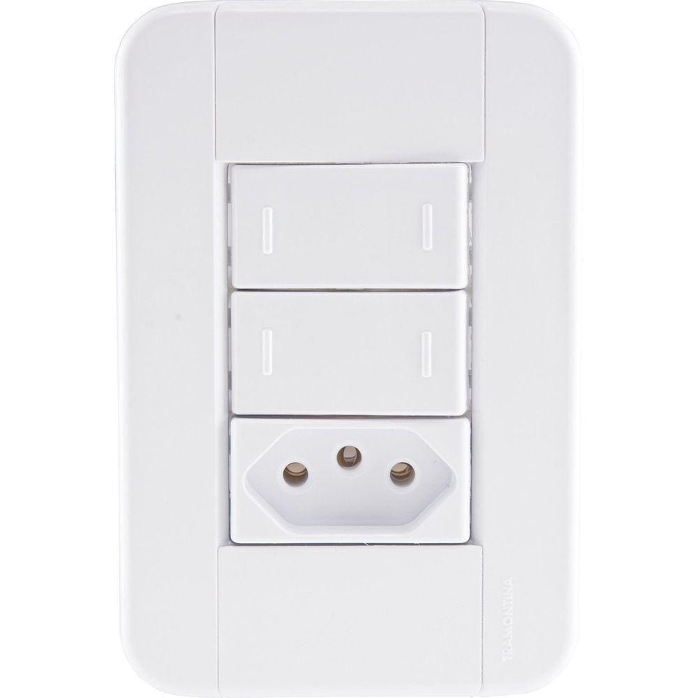 Conjunto 4x2 Com 2 Interruptores Paralelos 10 A 250 V E 1 Tomada 2p+t 10 A 250 V Tablet B