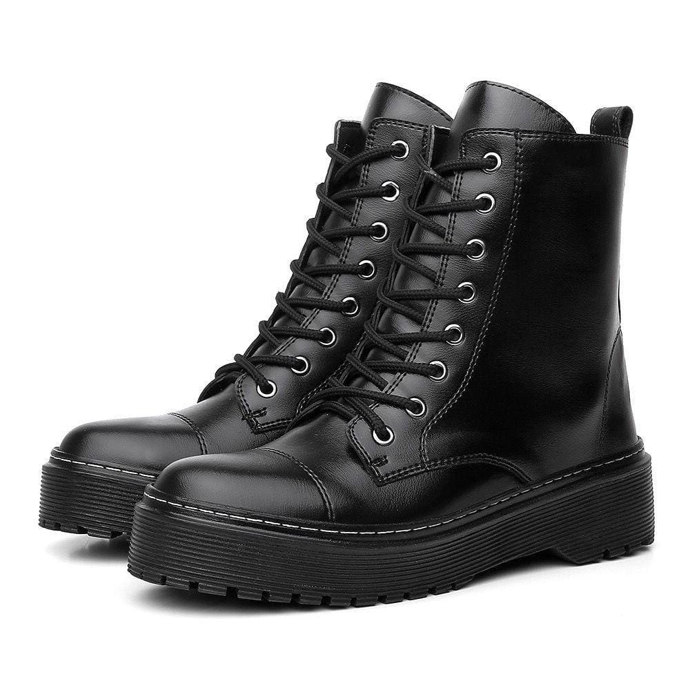 Coturno Feminino Blogueira Cano Medio Salto Baixo Tratorado Fechamento Cadarço