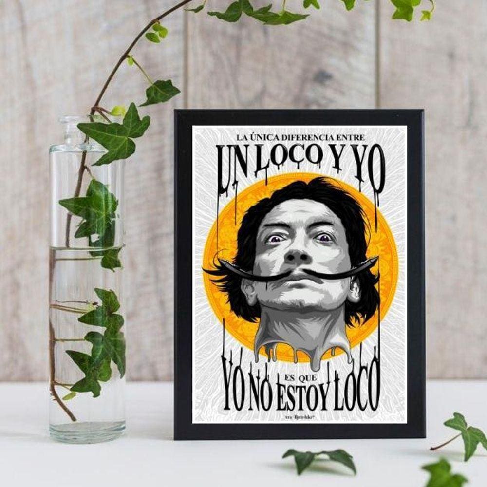 Quadro Salvador Dalí Un Loco 24x18cm - Vidro e Moldura Preta