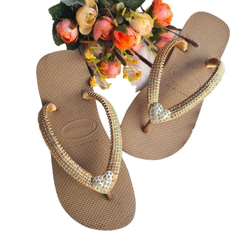 Sandália Havaianas Glitter Pedraria Central Coração e Strass