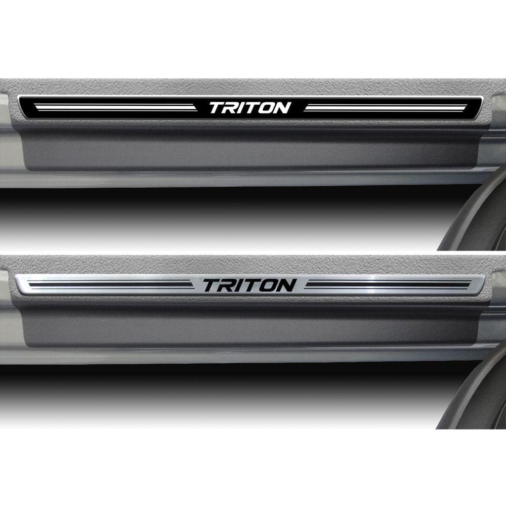 Jogo Soleira Premium Elegance Mitsubishi L200 Triton 2008 à 2020 - 4 Portas ( Vinil + Resinada 8 Peças )