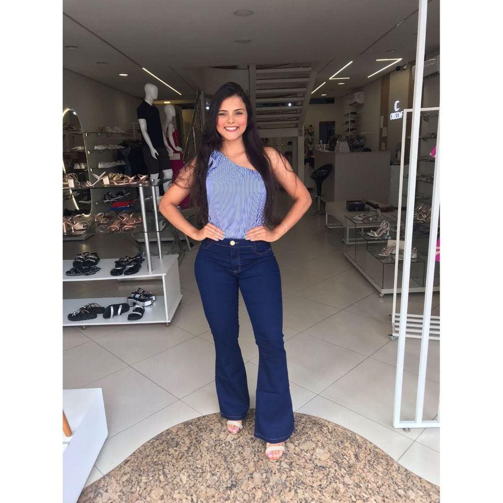 Calça Feminina Jeans Escuro Liso Flare Cintura Alta