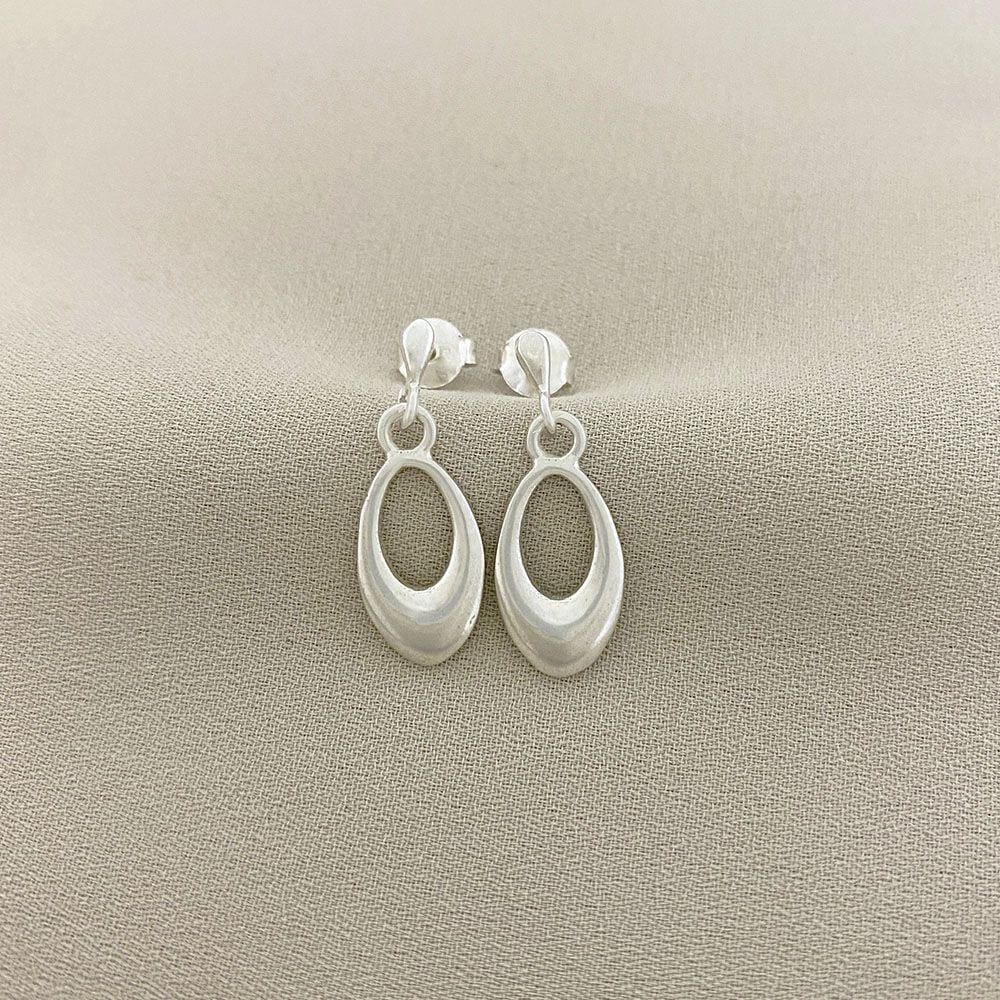 Brinco Pendurado Oval Vazado