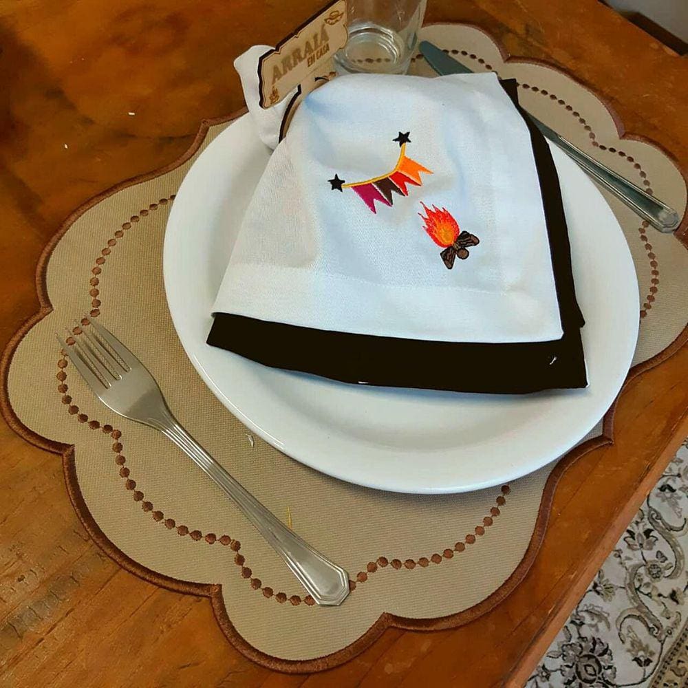 Kit De Mesa Posta Completo - Pula Fogueira Iaiá 2Un
