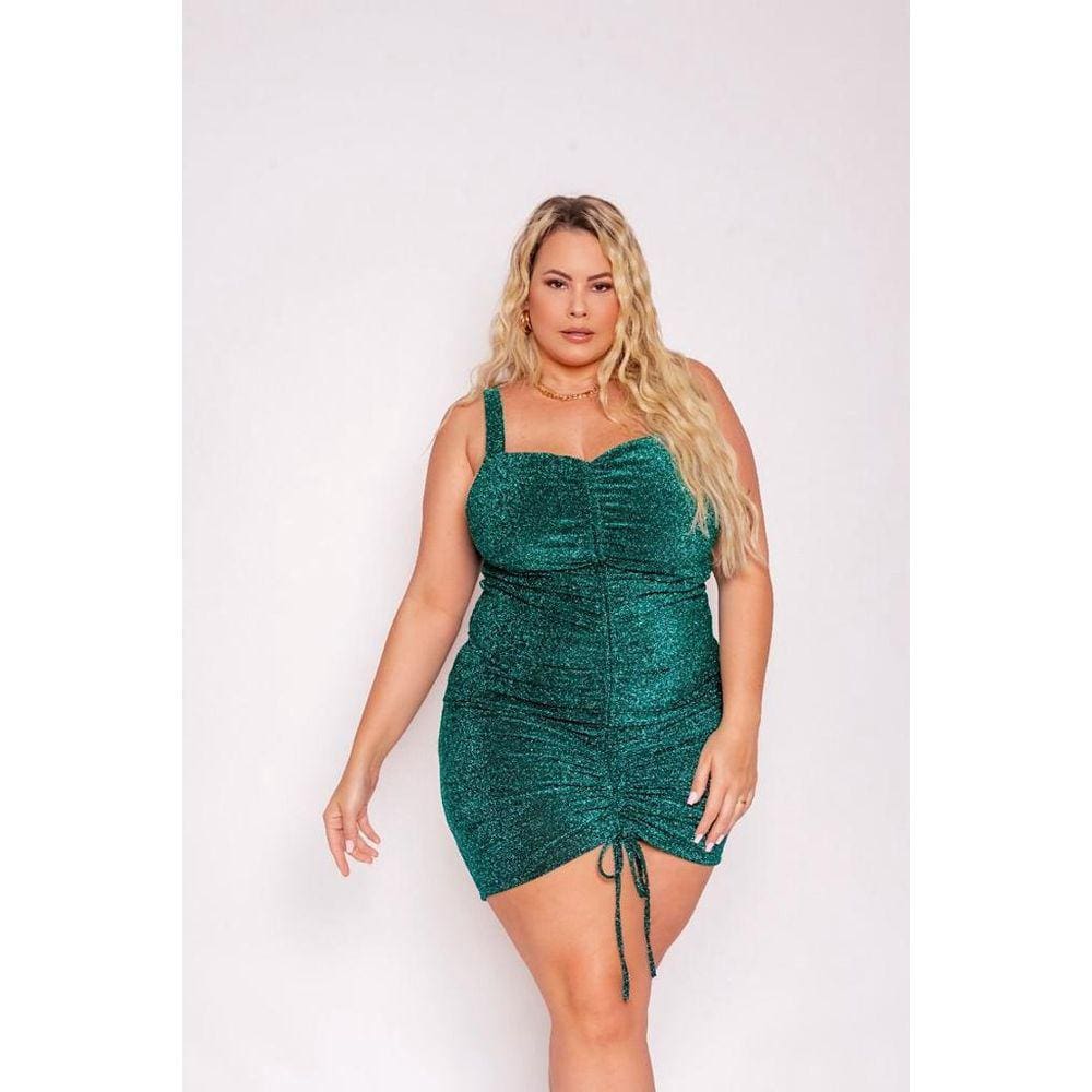 Vestido Plus Size Ajuste Frontal e Brilho