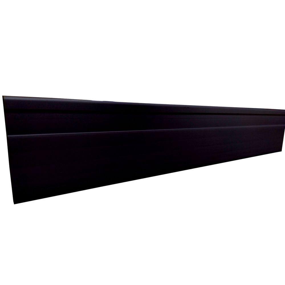 Rodapé de PVC 10cm x 15mm x 2,40m Master Bariri - caixa com 6 Barras - Preto