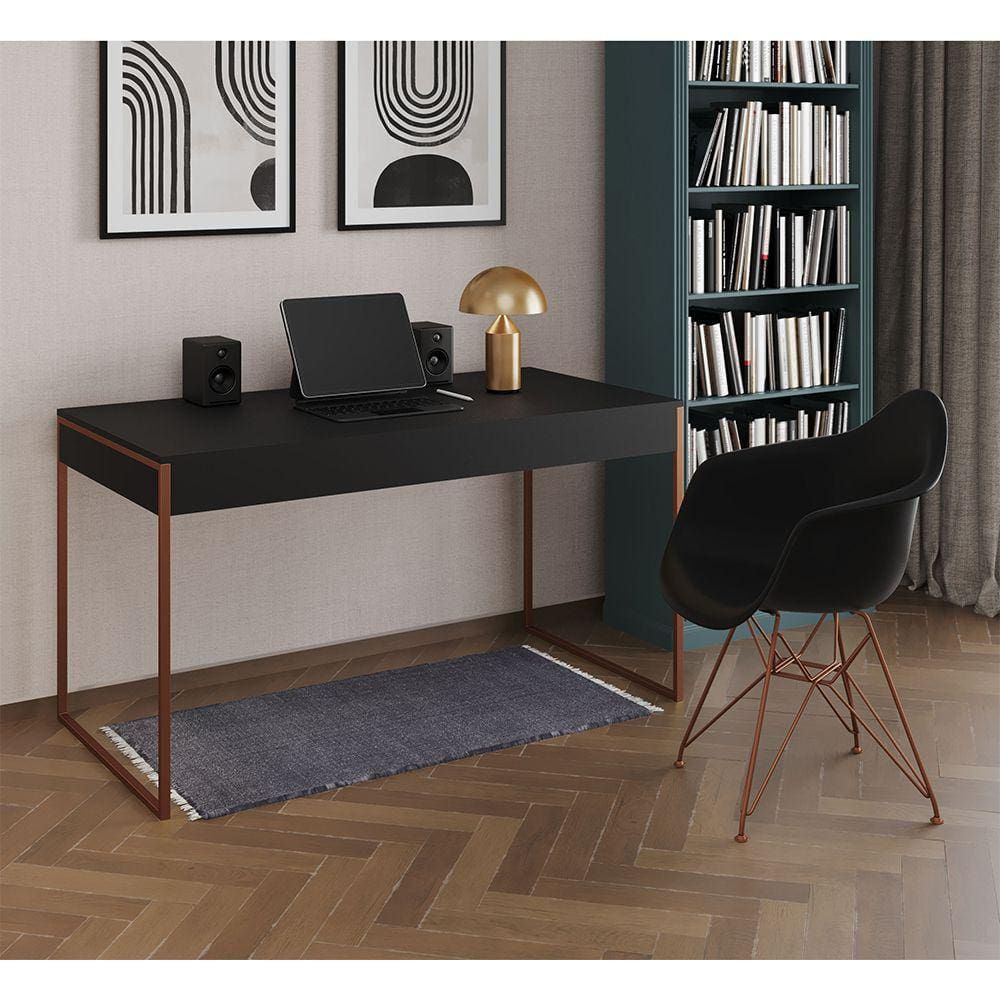 Escrivaninha Industrial Office Estudo Malta Preta 137x53cm com 1 Poltrona Preta Eames Eiffel Base Co