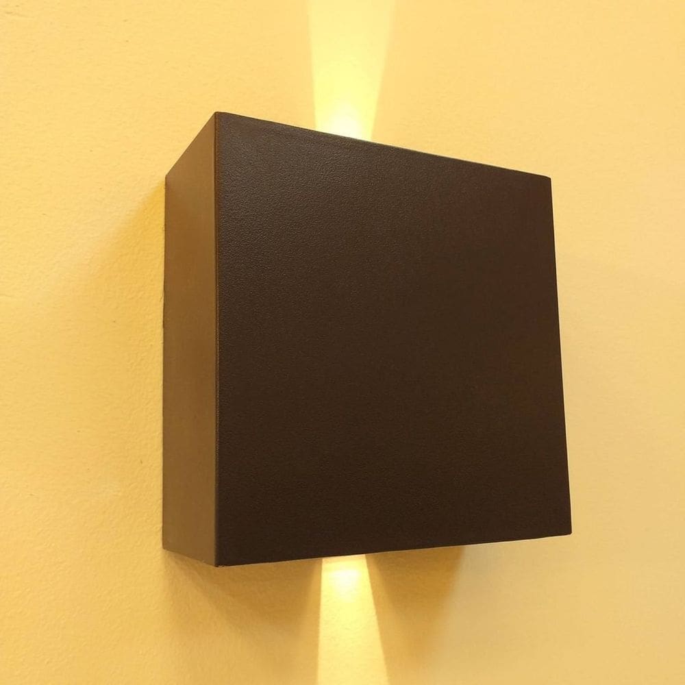 Arandela Cubo Preto L12Cm C12Cm A5,2Cm 1Xled Integrado 4W 3000K 260Lm Ip65 Preto