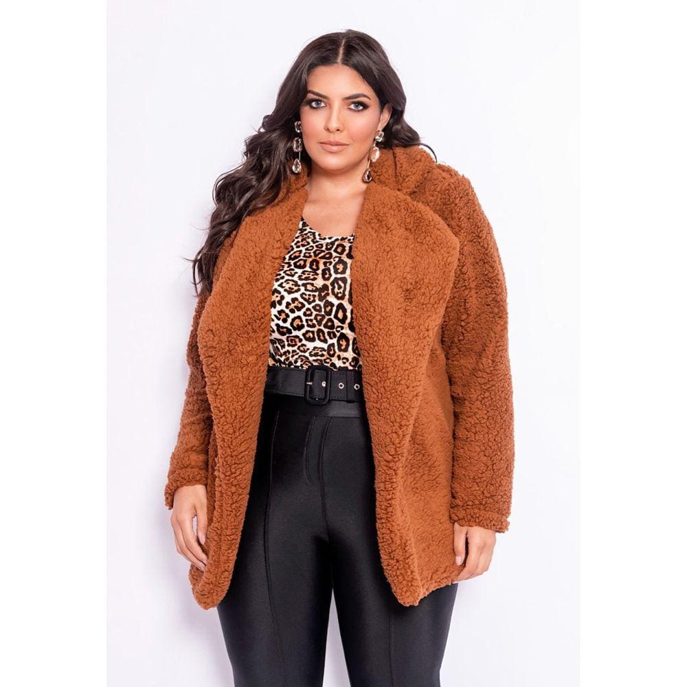 Casaco Plus Size Teddy Maxi