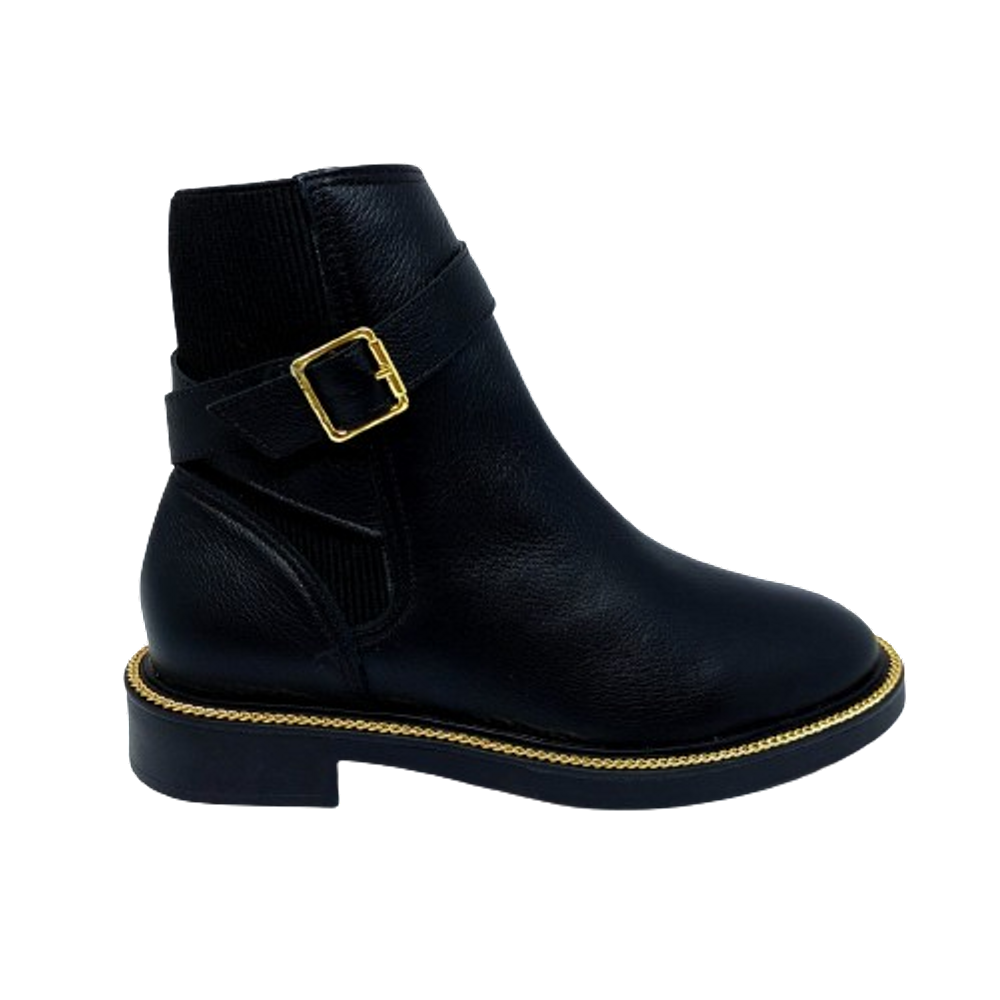 Bota Preta Cano Curto Salto Grosso Baixo em Couro