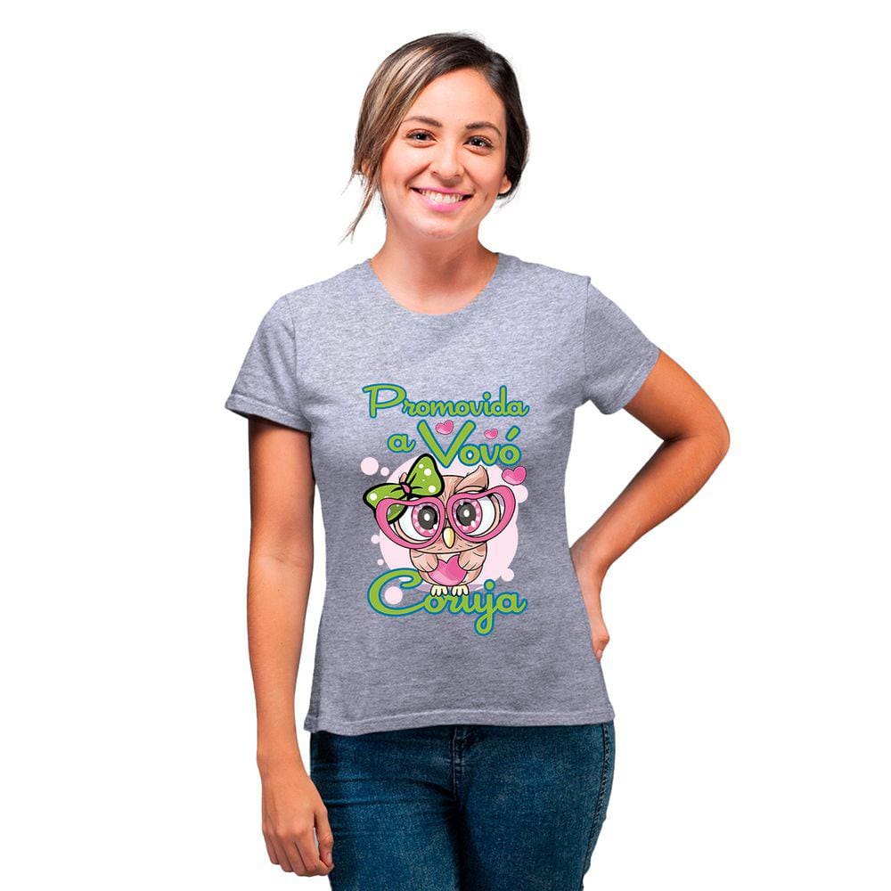Camiseta feminina Promovida a Vóvó Sublimação
