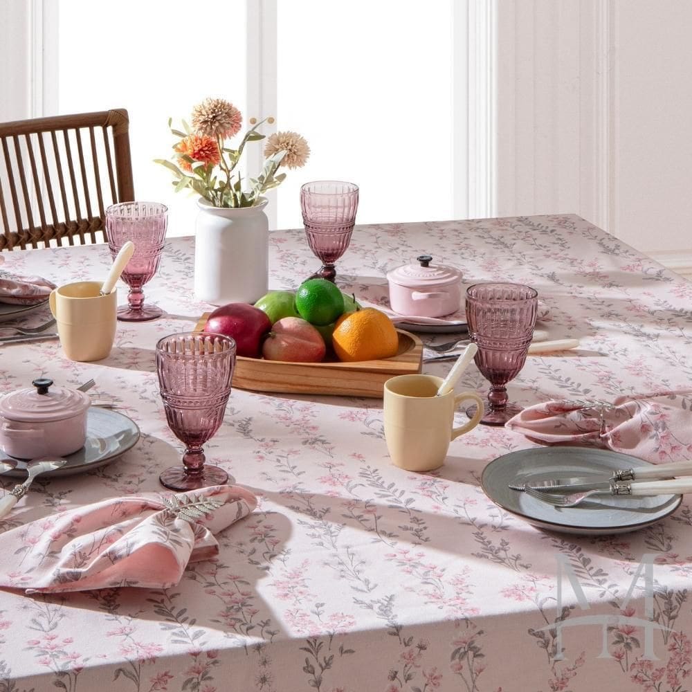 Toalha De Mesa Naturalle Prática 2,20X2,20M Quatro Estações