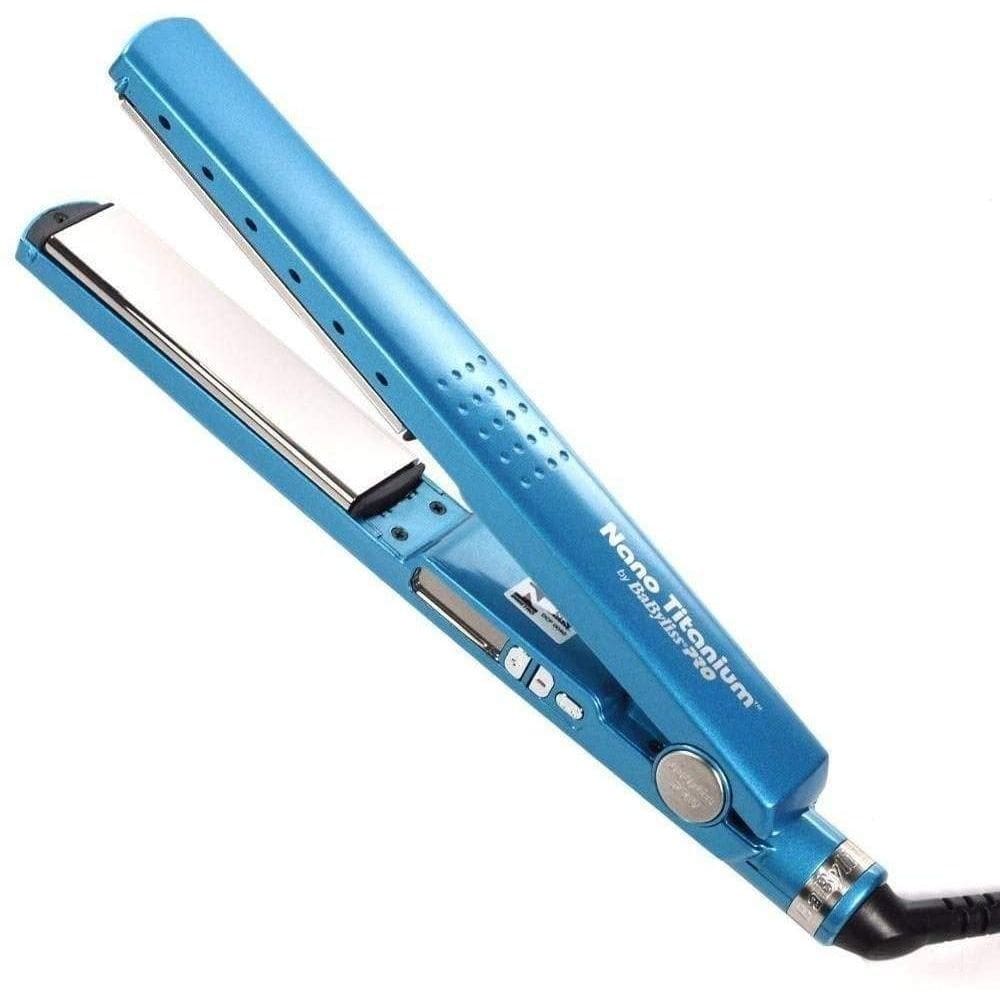 Prancha alisadora babylisspro nano titanium azul