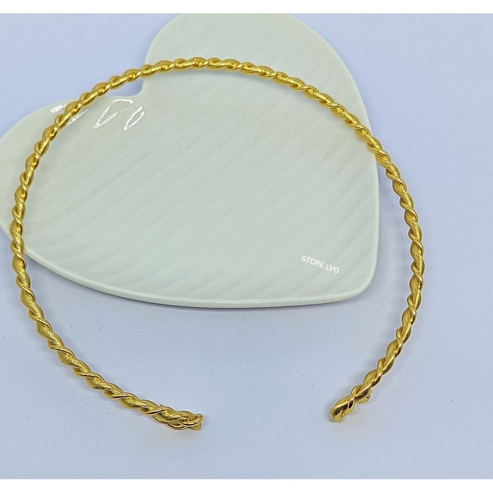Colar Choker Feminino Elo Aro Rigido Torcido Grosso Folheado a Ouro Dourado Prata Luxo Lançamento 2024 Tendência Moda