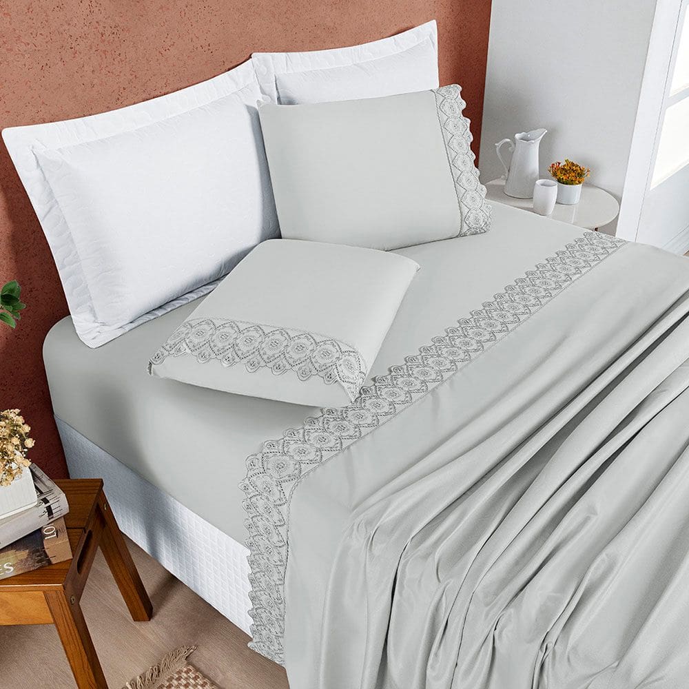 Jogo Cama Lençol Bouclê King Micro Percal 200 Fios c/ Laise Bordada 4 Peças - Cinza Geada
