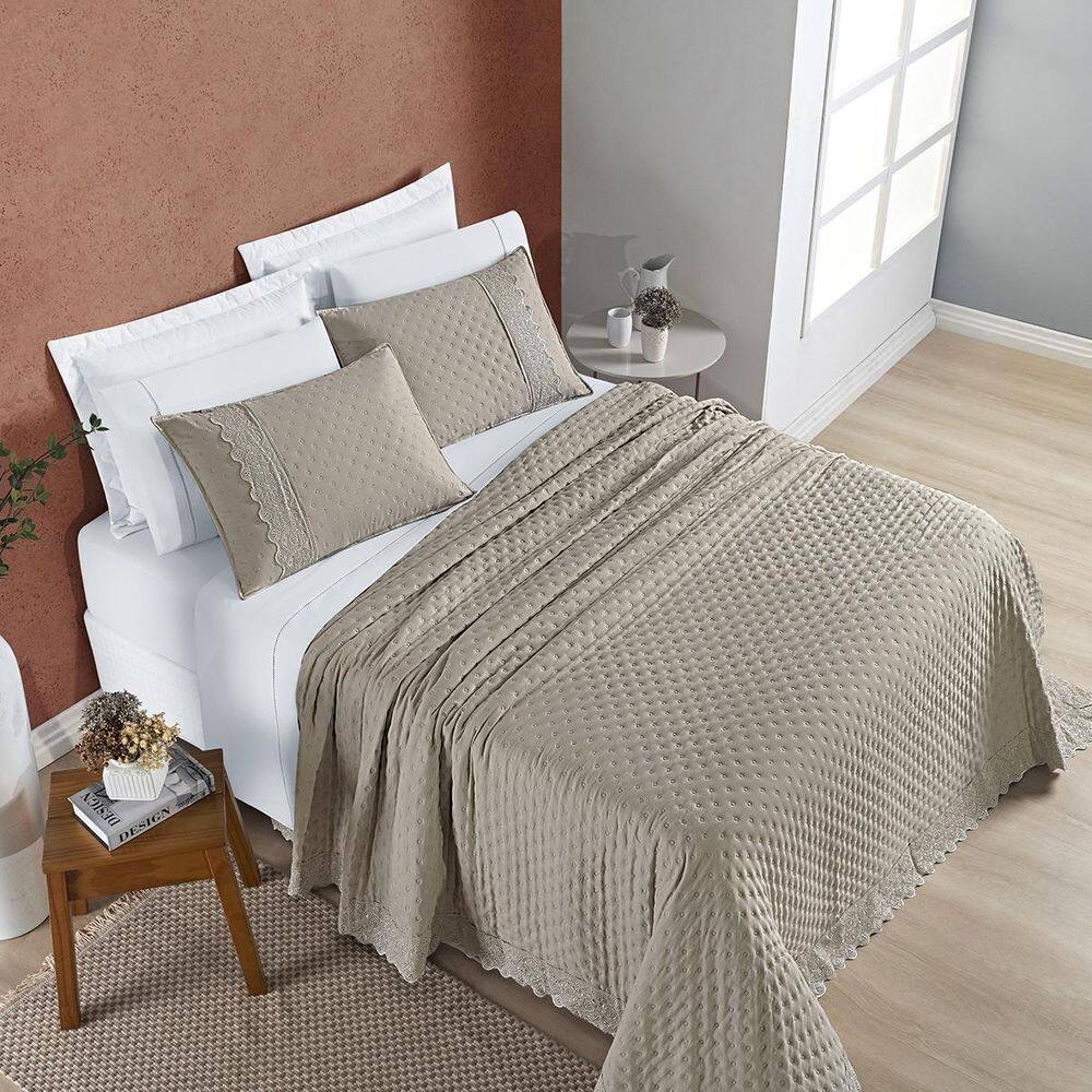 Kit Colcha Cobre Leito King 3 Peças Bordado 200 Fios Taupe