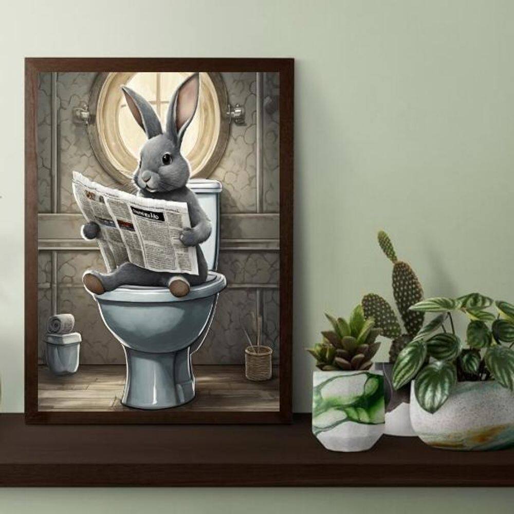 Quadro Coelho No Banheiro Lendo Jornal 33X24Cm - Com Vidro