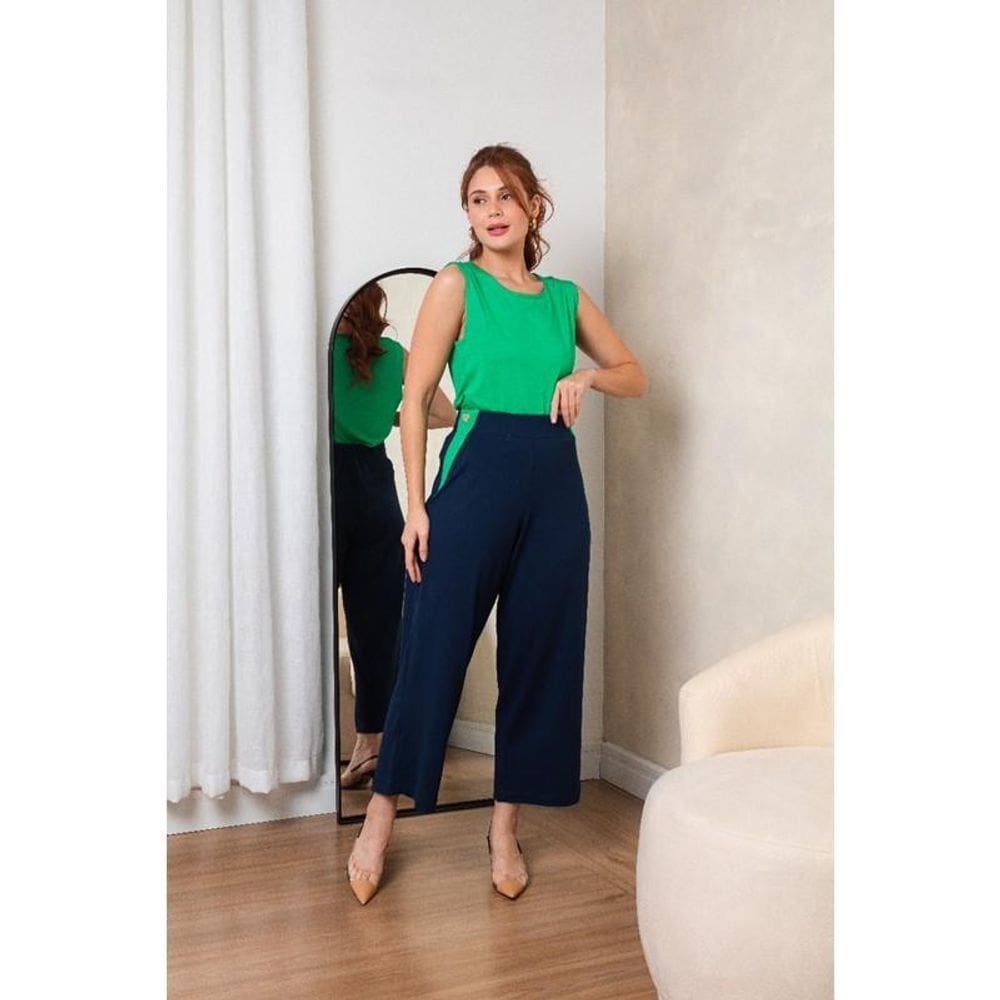Calça pantacourt bicolor com bolsos atrás Virou Moda