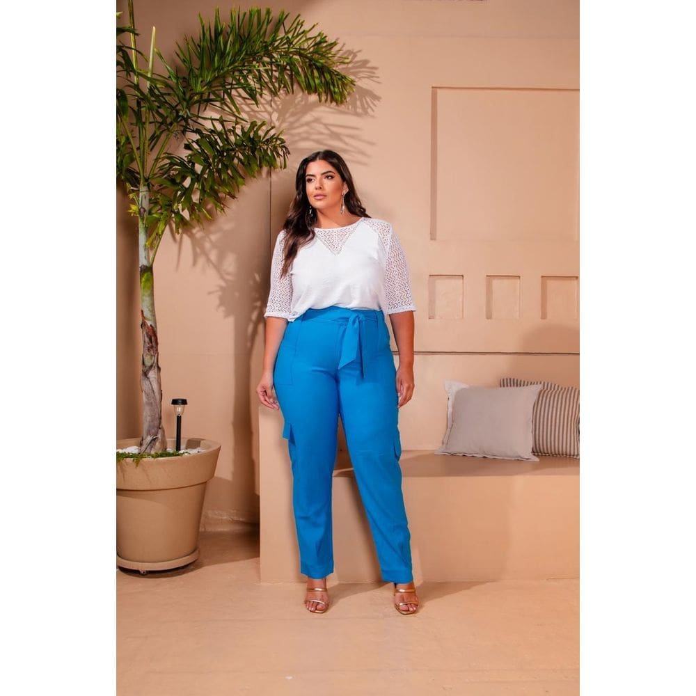 Calça Feminina Plus Size Cargo