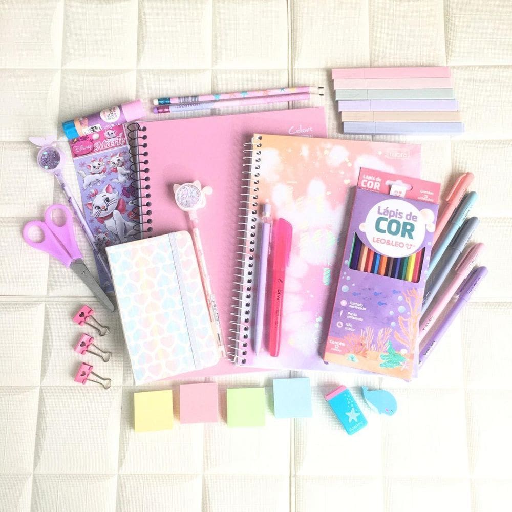 Kit Papelaria Combo Master Candy Pasteis Caderno Canetas