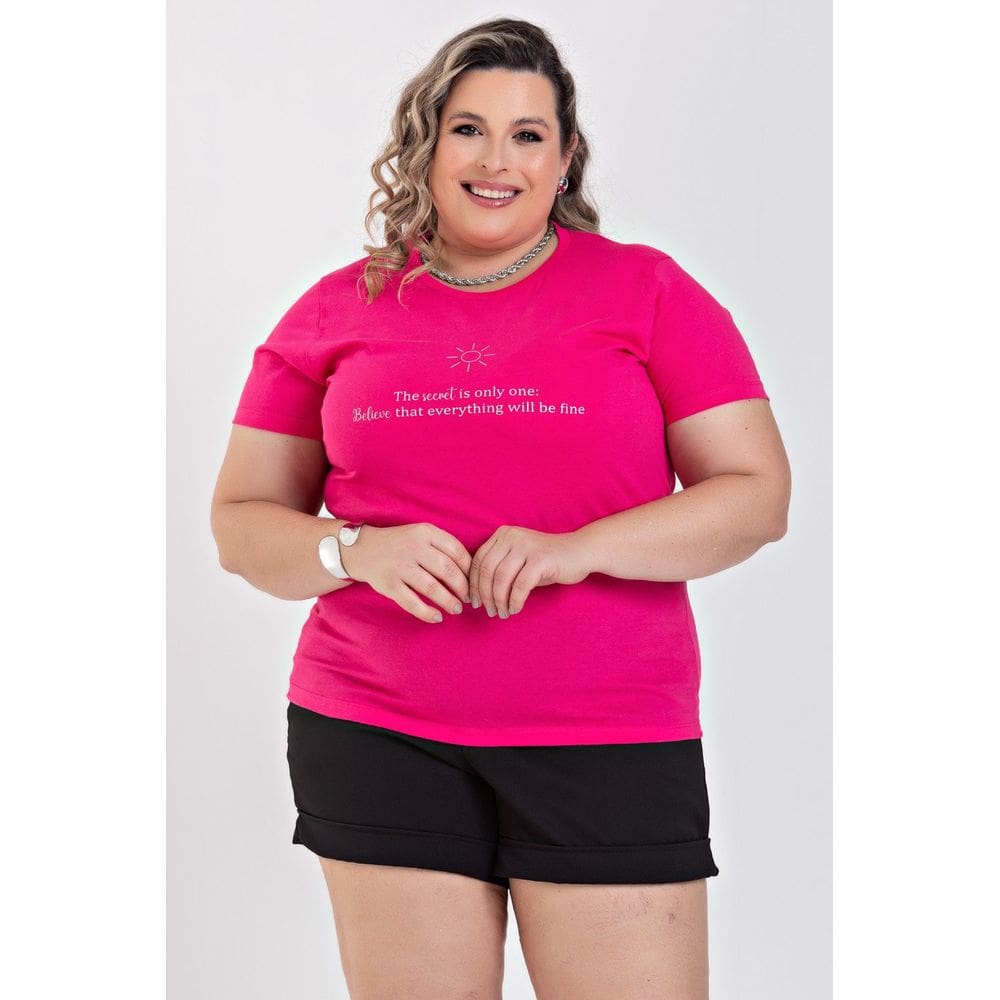 T-shirt Feminina Plus Size Malha Algodão Estampada \"THE SECRET IS ONLY ONE\" - Serena