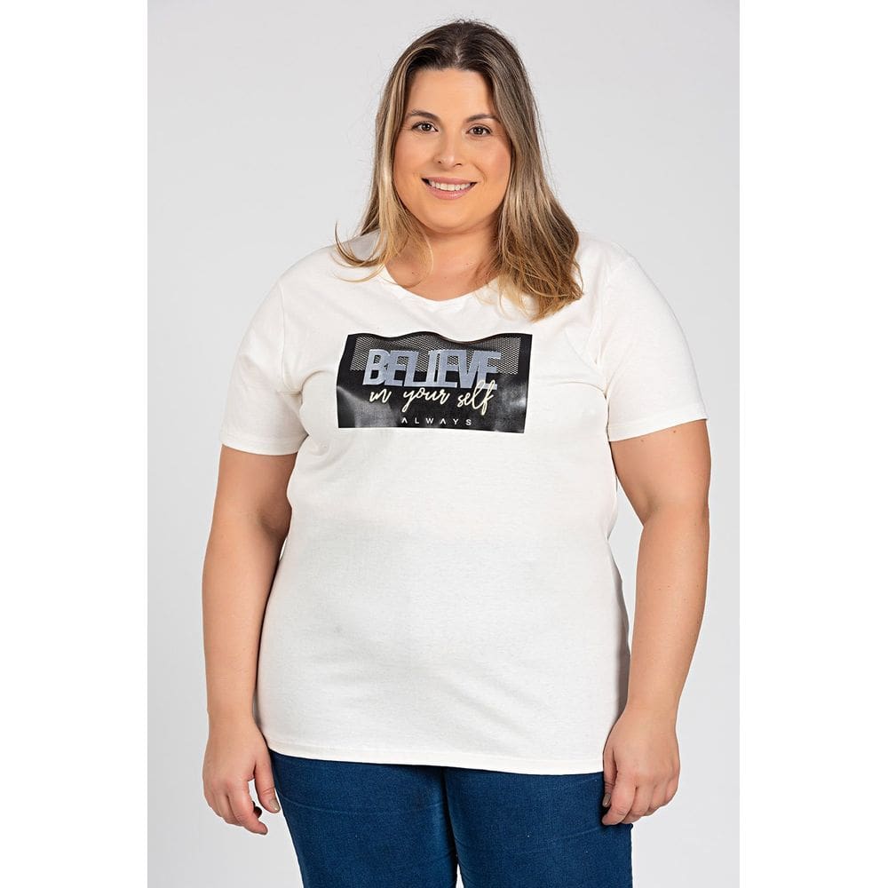 T-shirt Feminina Plus Size Malha Algodão Estampada ”Believe” - Serena
