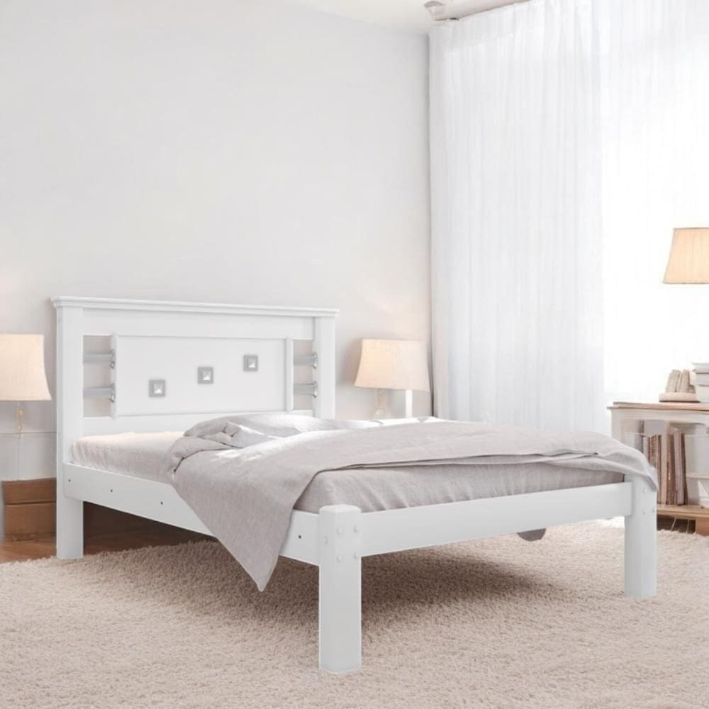 Cama Casal com Detalhe de Luxo Cabeceira Lavínia Branca